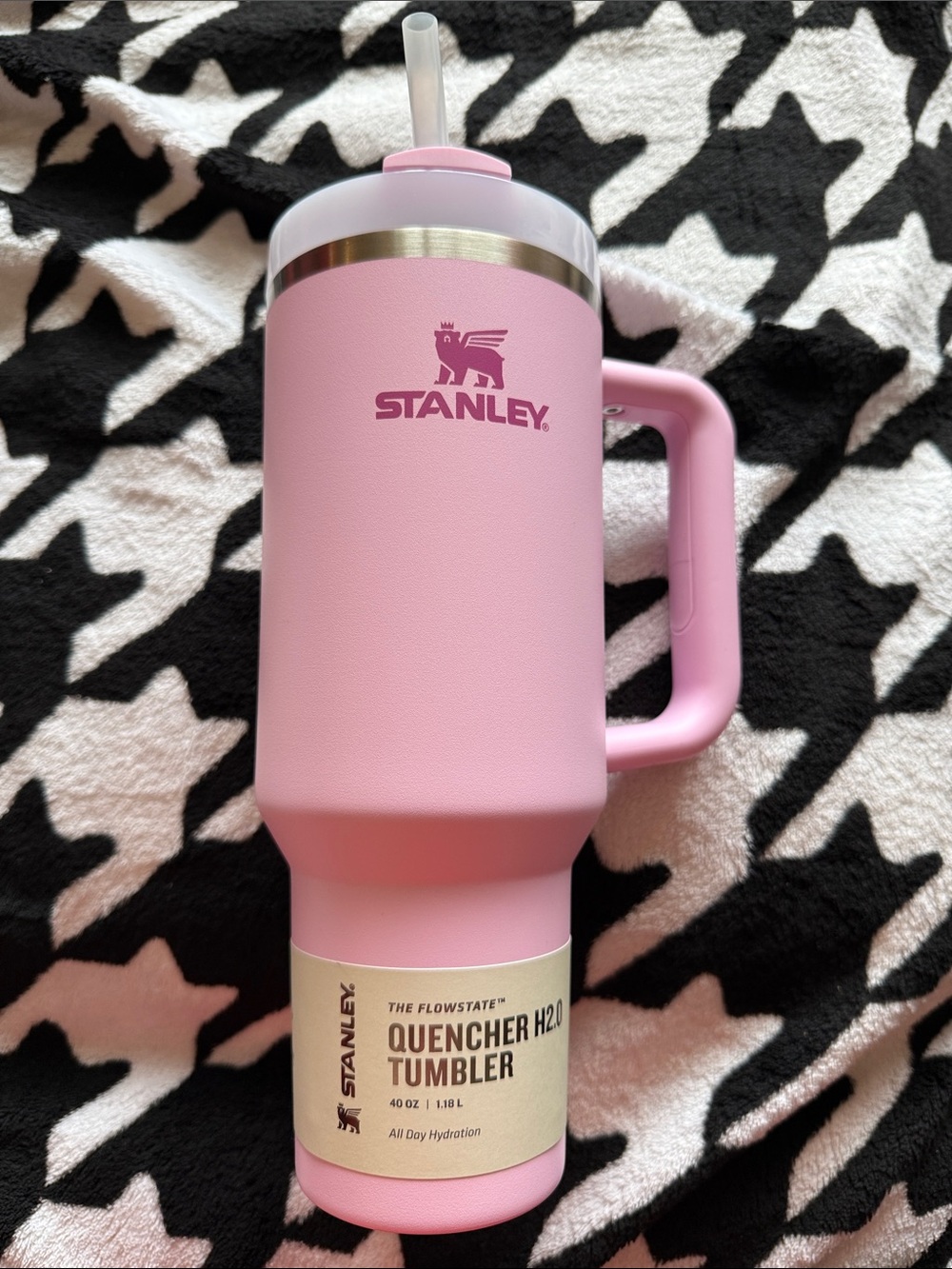 Stanley Pink Travel Tumbler with Handle and Straw. 40 oz. Brand new never used